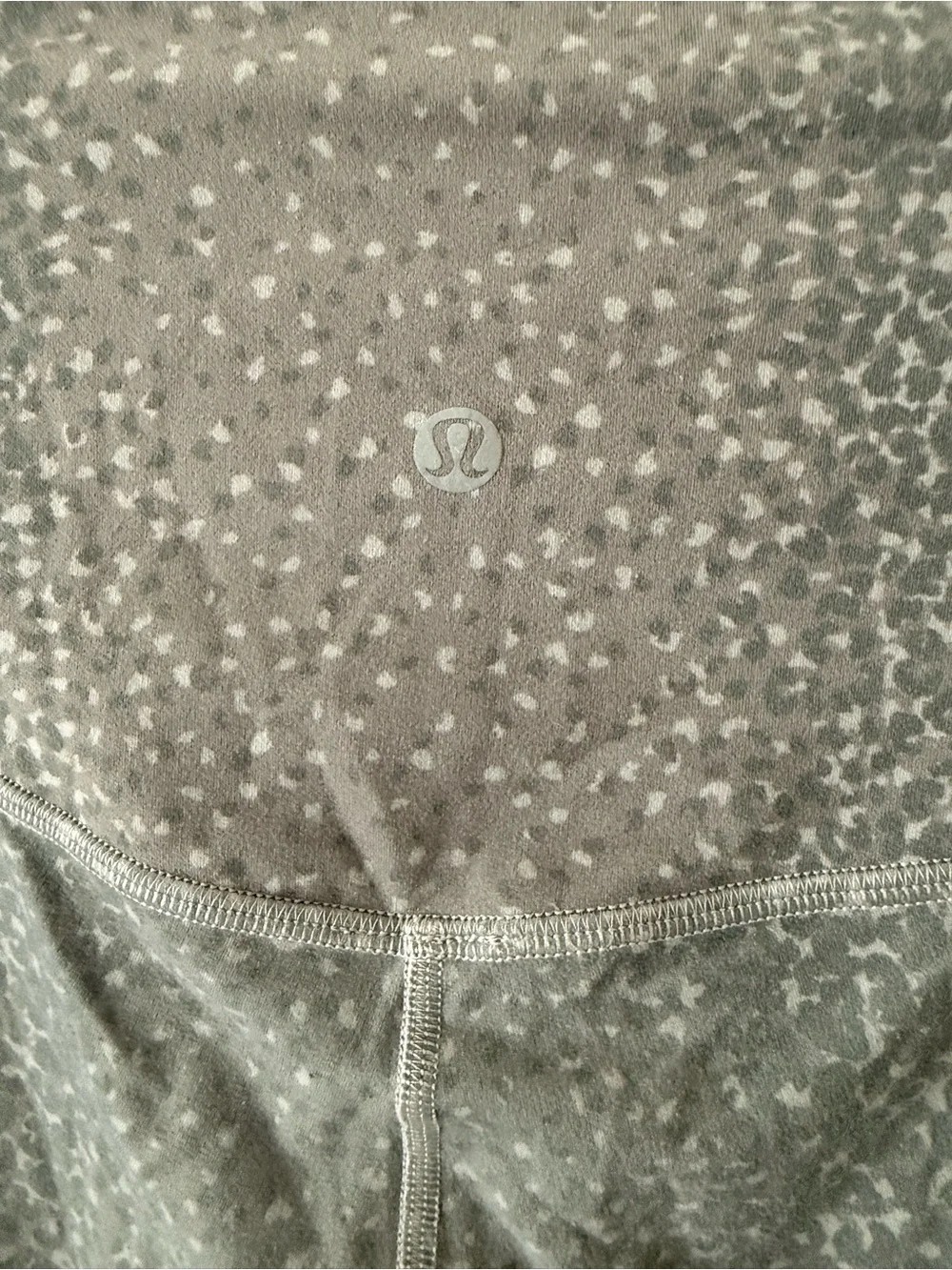 lululemon athletica women’s Charcoal Gray Patterned Leggings